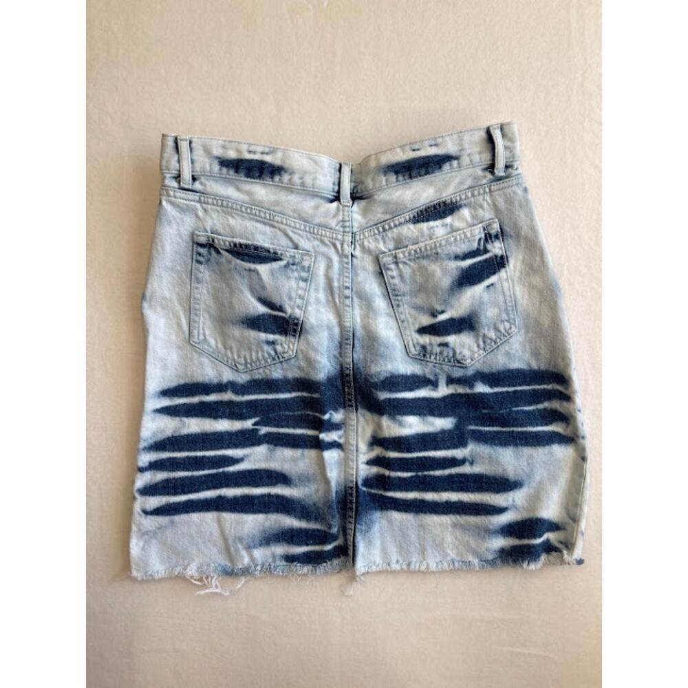 Women's Zara Size Large Acid Wash Denim Skirt Straight Raw Hem‎ - Picture 5 of 6